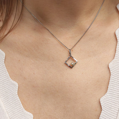 Vintage Pendant with Akoya Pearl in 18K White Gold