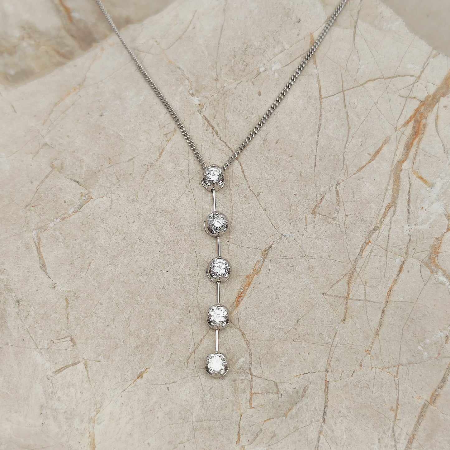Vintage 0.45 Diamond necklace in 18 Carat Gold