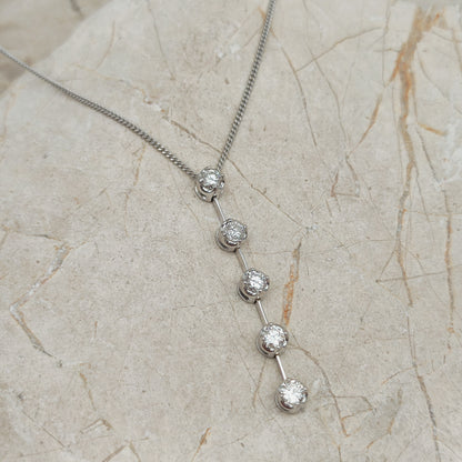 Vintage 0.45 Diamond necklace in 18 Carat Gold