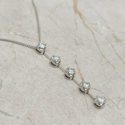 Vintage 0.45 Diamond necklace in 18 Carat Gold