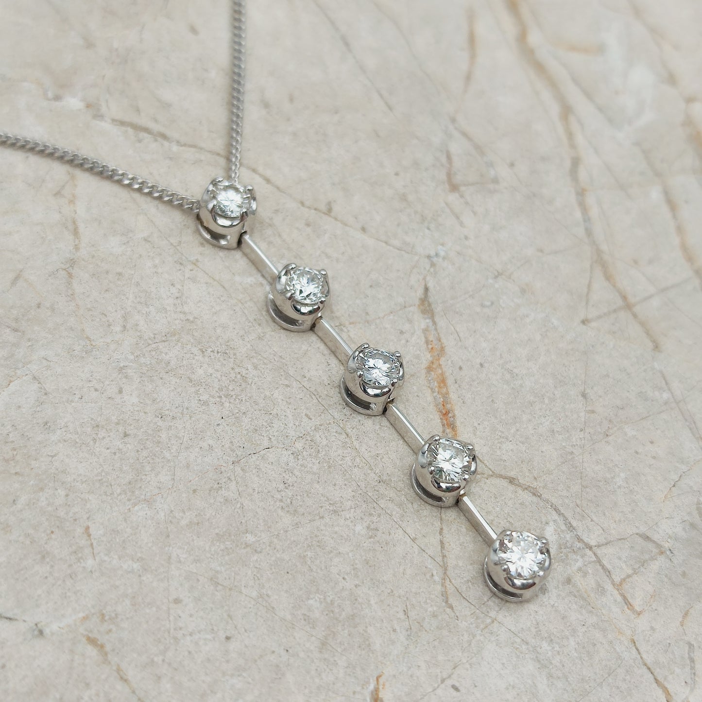 Vintage 0.45 Diamond necklace in 18 Carat Gold