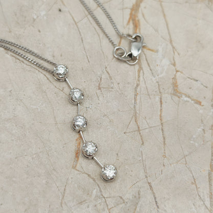 Vintage 0.45 Diamond necklace in 18 Carat Gold