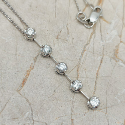 Vintage 0.45 Diamond necklace in 18 Carat Gold