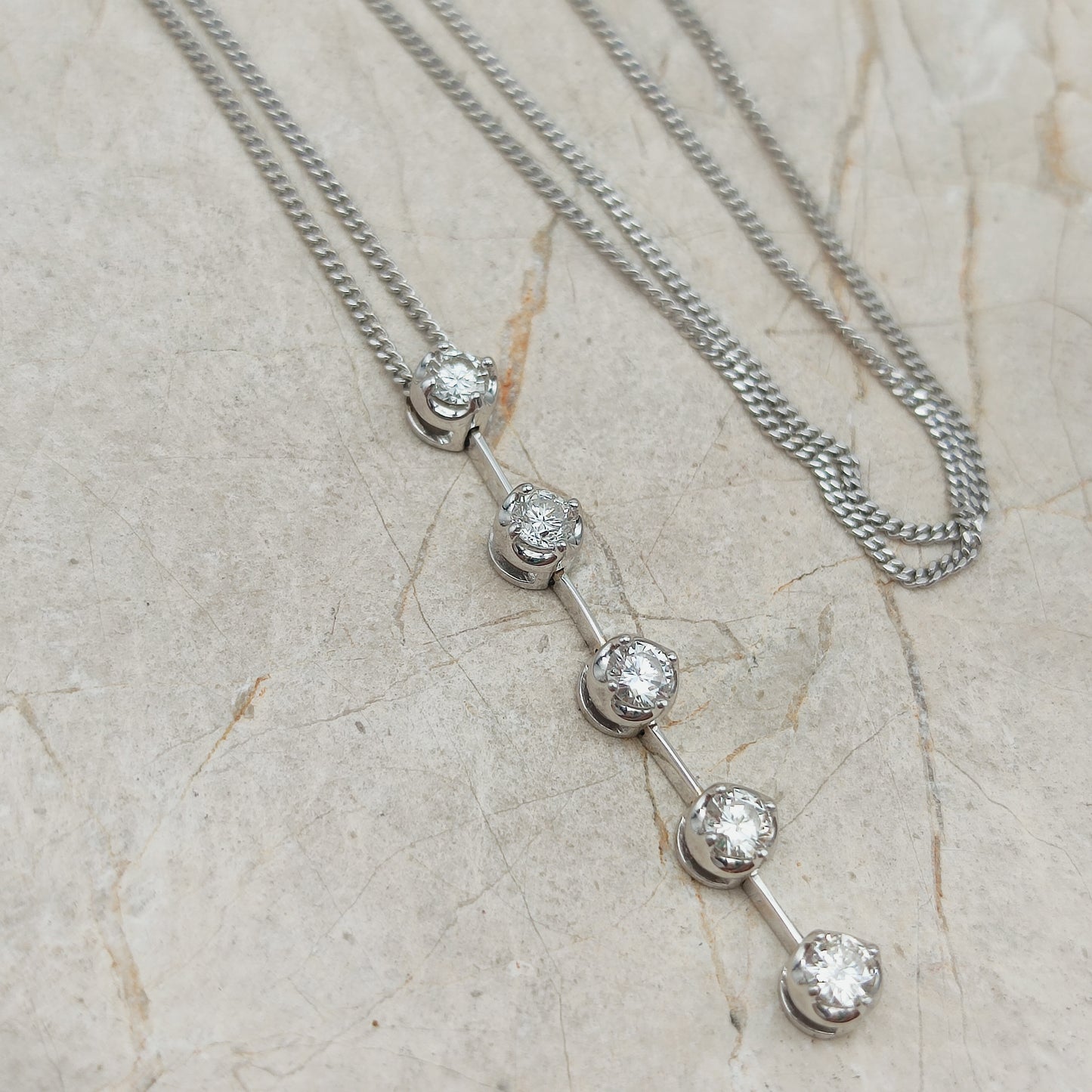 Vintage 0.45 Diamond necklace in 18 Carat Gold
