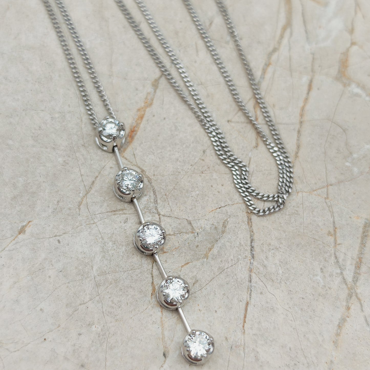 Vintage 0.45 Diamond necklace in 18 Carat Gold