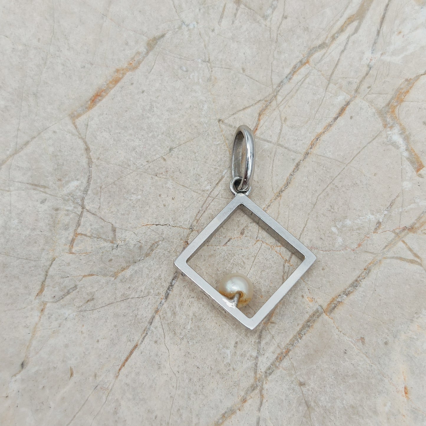 Vintage Pendant with Akoya Pearl in 18K White Gold