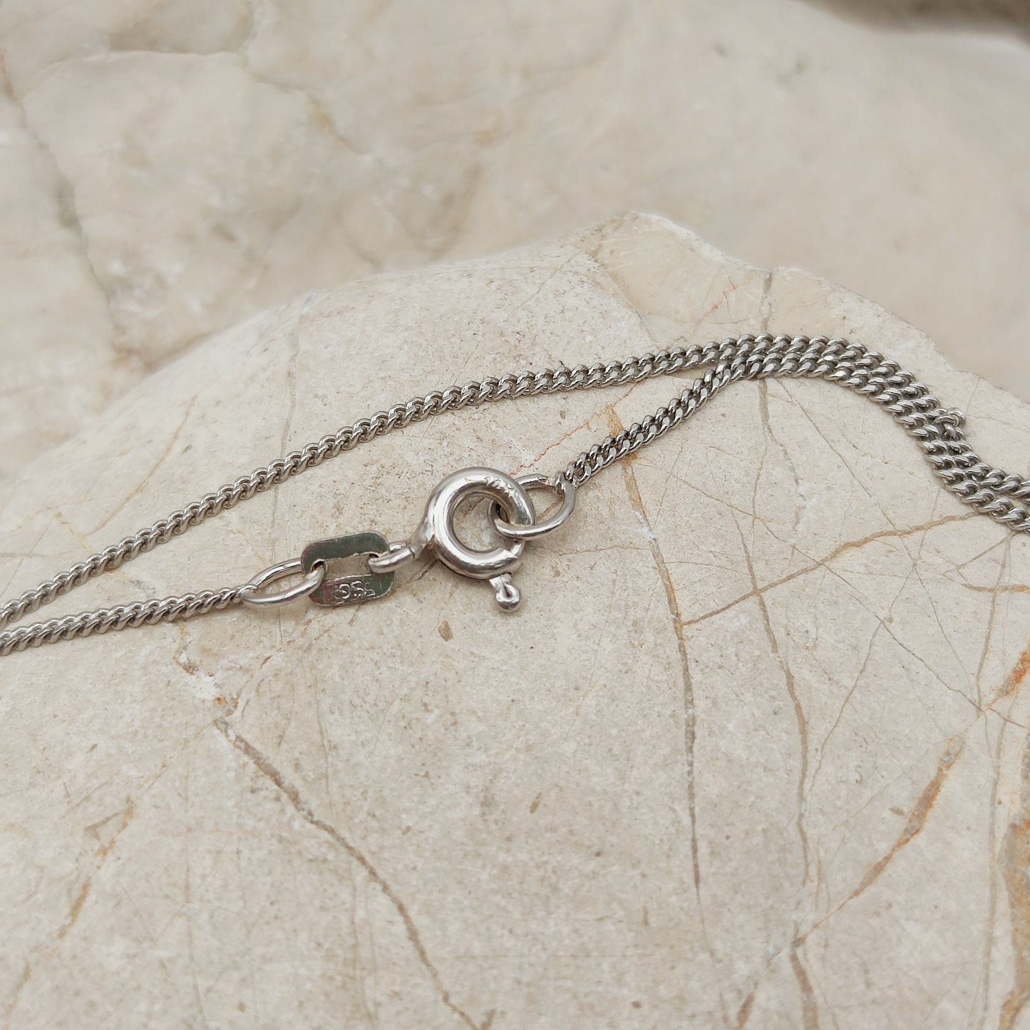 Essential 14 Carat White Gold Chain 42cm