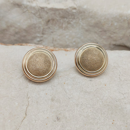Vintage Sixties Earrings in 9 Carat Gold