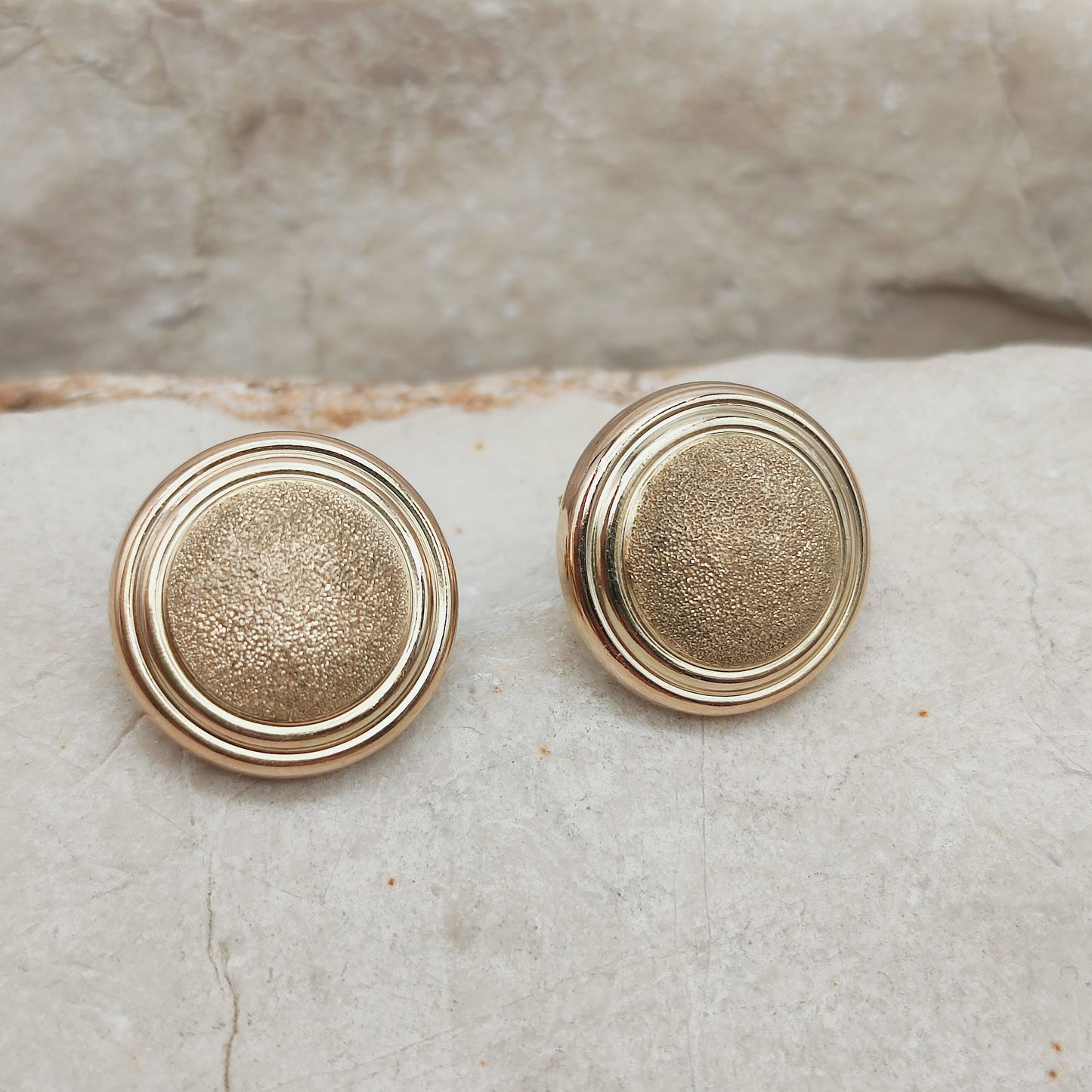 Vintage Sixties Earrings in 9 Carat Gold