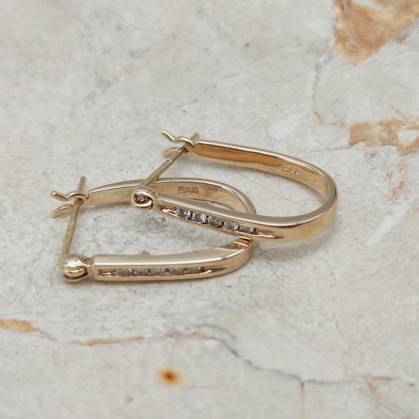 Vintage Diamond earrings in 9 Carat Gold