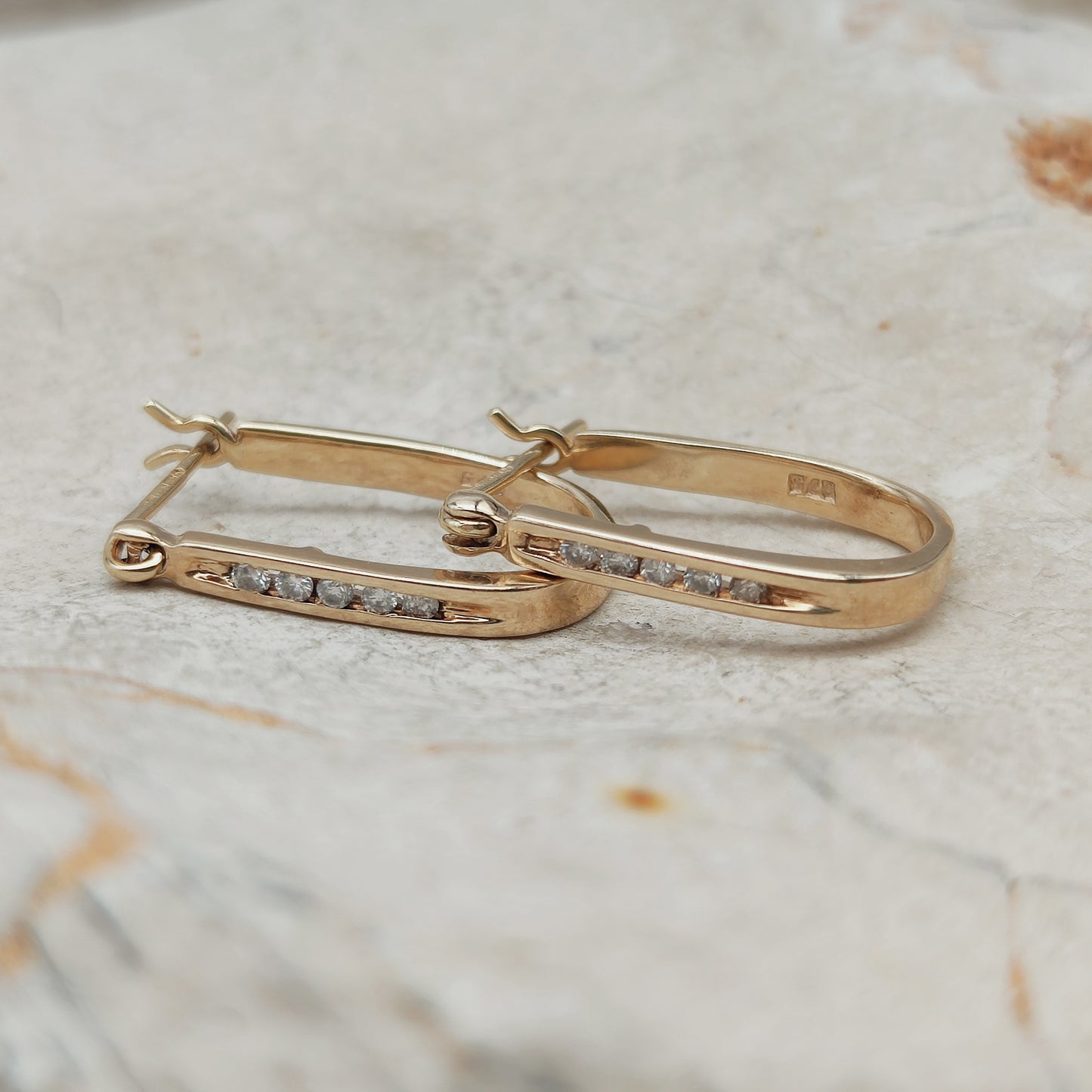 Vintage Diamond earrings in 9 Carat Gold