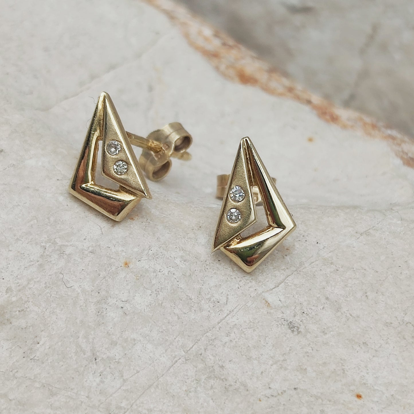Vintage 14 Carat gold Earrings with 2 small Diamonds