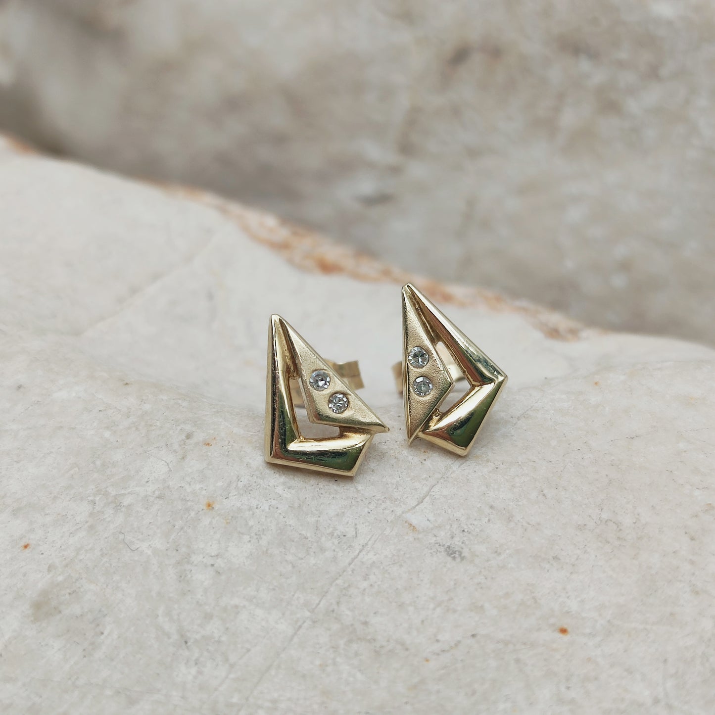 Vintage 14 Carat gold Earrings with 2 small Diamonds
