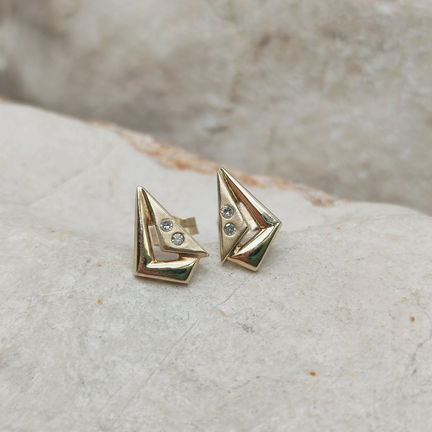 Vintage 14 Carat gold Earrings with 2 small Diamonds