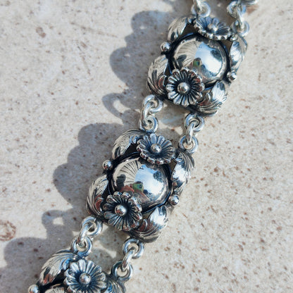 Vintage N.E. From armband met bolvormige florale schakels