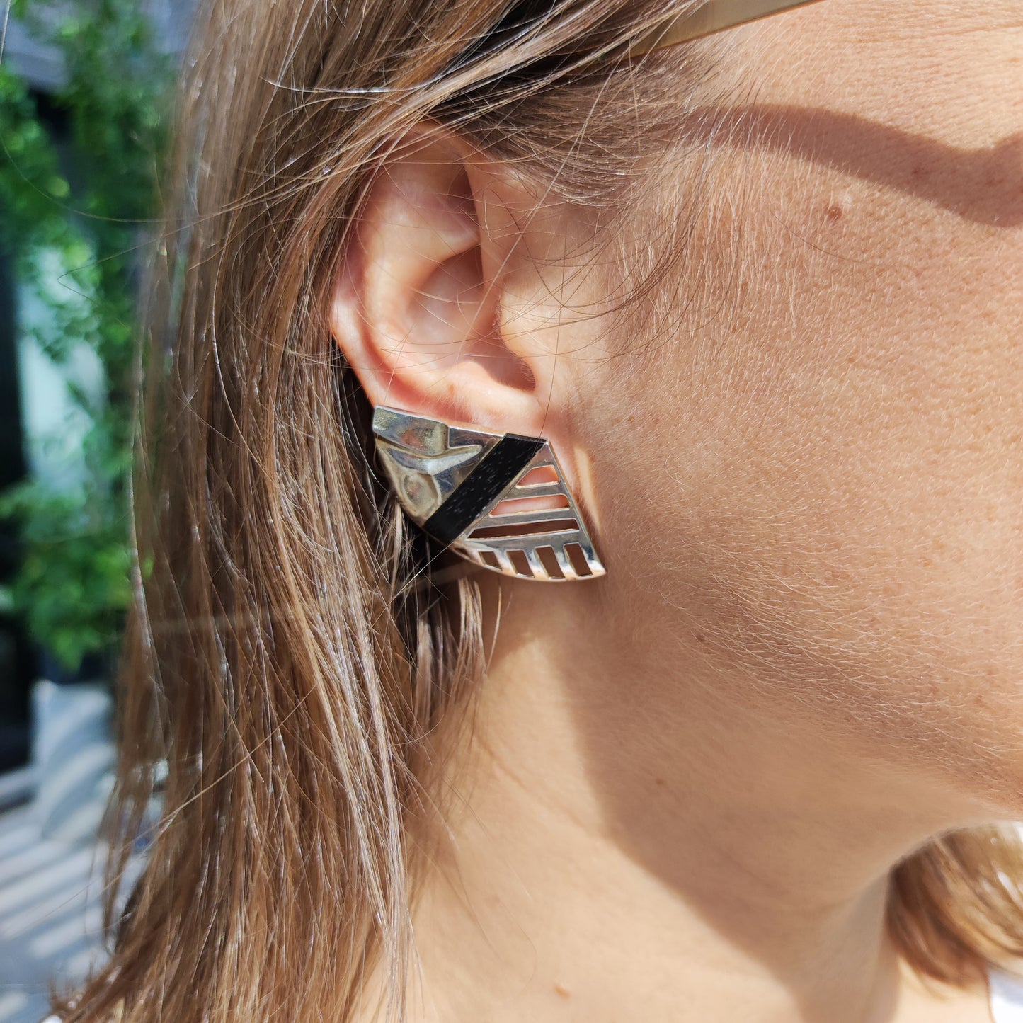 Lapponia Zanzibar Sterling Silver and Ebony Earrings by Zoltan Popovits, 1989