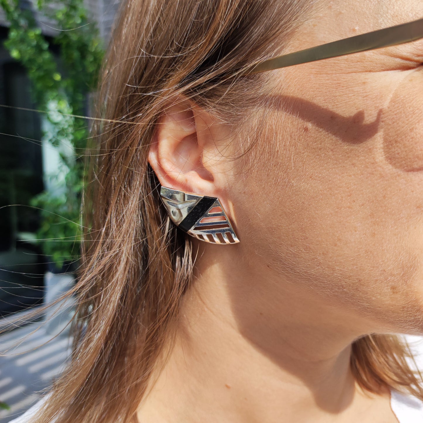 Lapponia Zanzibar Sterling Silver and Ebony Earrings by Zoltan Popovits, 1989