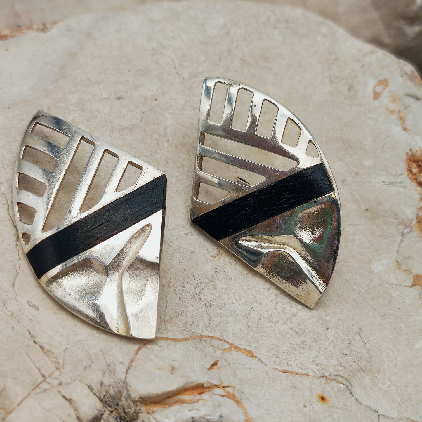 Lapponia Zanzibar Sterling Silver and Ebony Earrings by Zoltan Popovits, 1989