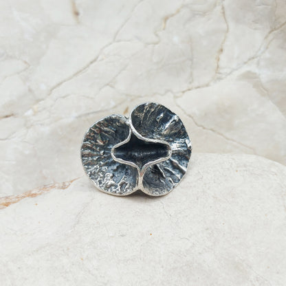 Grote vintage Water Lily-ring in 925 zilver, ontworpen door Theresia Hvorslev voor MEMA in Zweden in 1976.