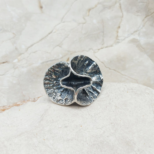 Grote vintage Water Lily-ring in 925 zilver, ontworpen door Theresia Hvorslev voor MEMA in Zweden in 1976.