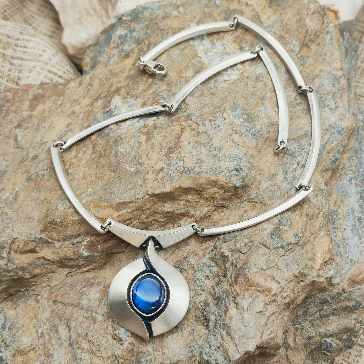 Vintage Sirokoru Sterling Silver Spectrolite Collar Necklace by Matti J. Hyvärinen