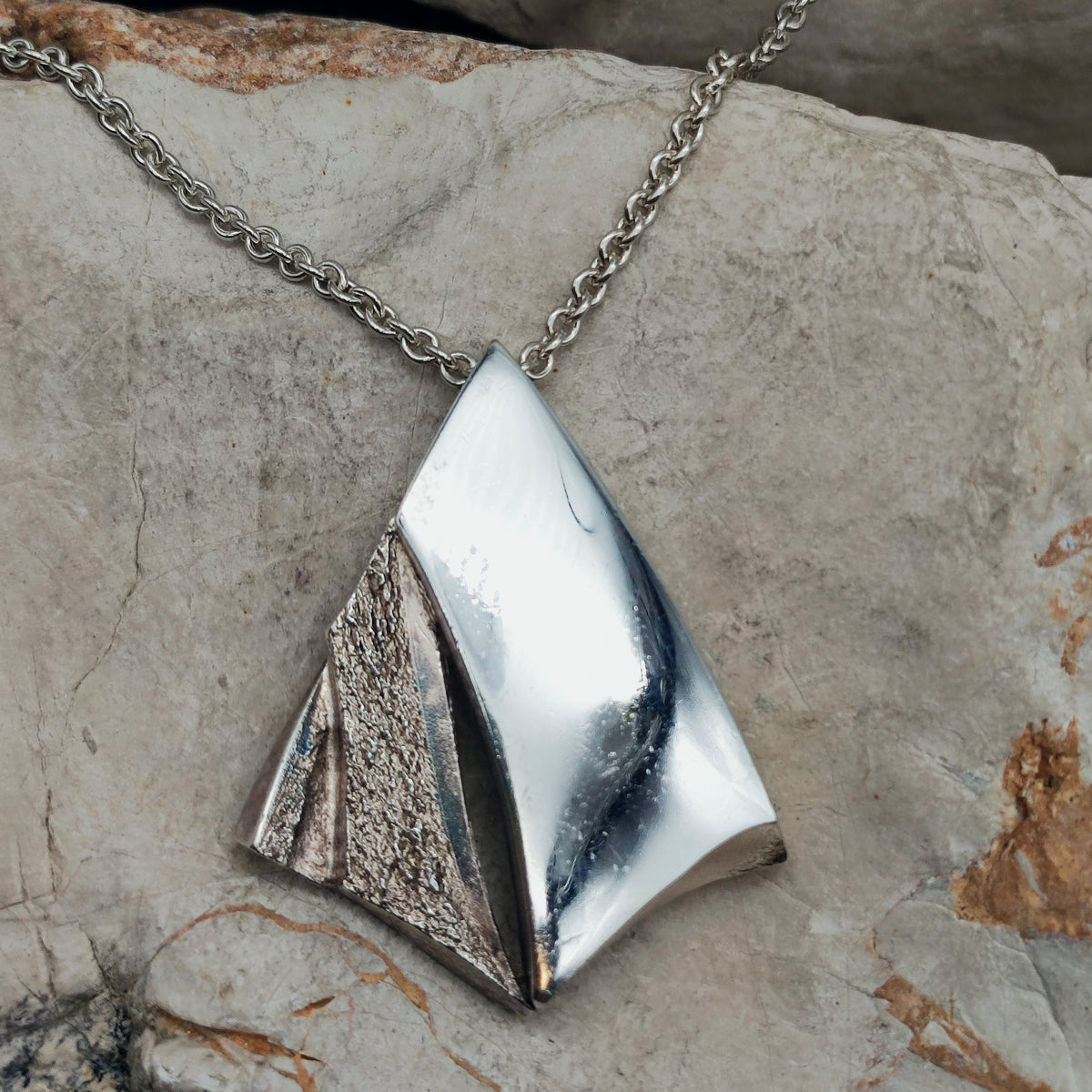 Vintage Finnish Tammen Koru AKT Sterling Silver Geometric Pendant Necklace