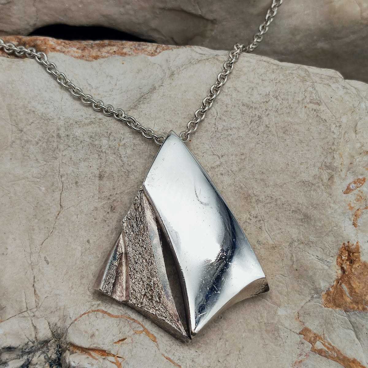 Vintage Finnish Tammen Koru AKT Sterling Silver Geometric Pendant Necklace