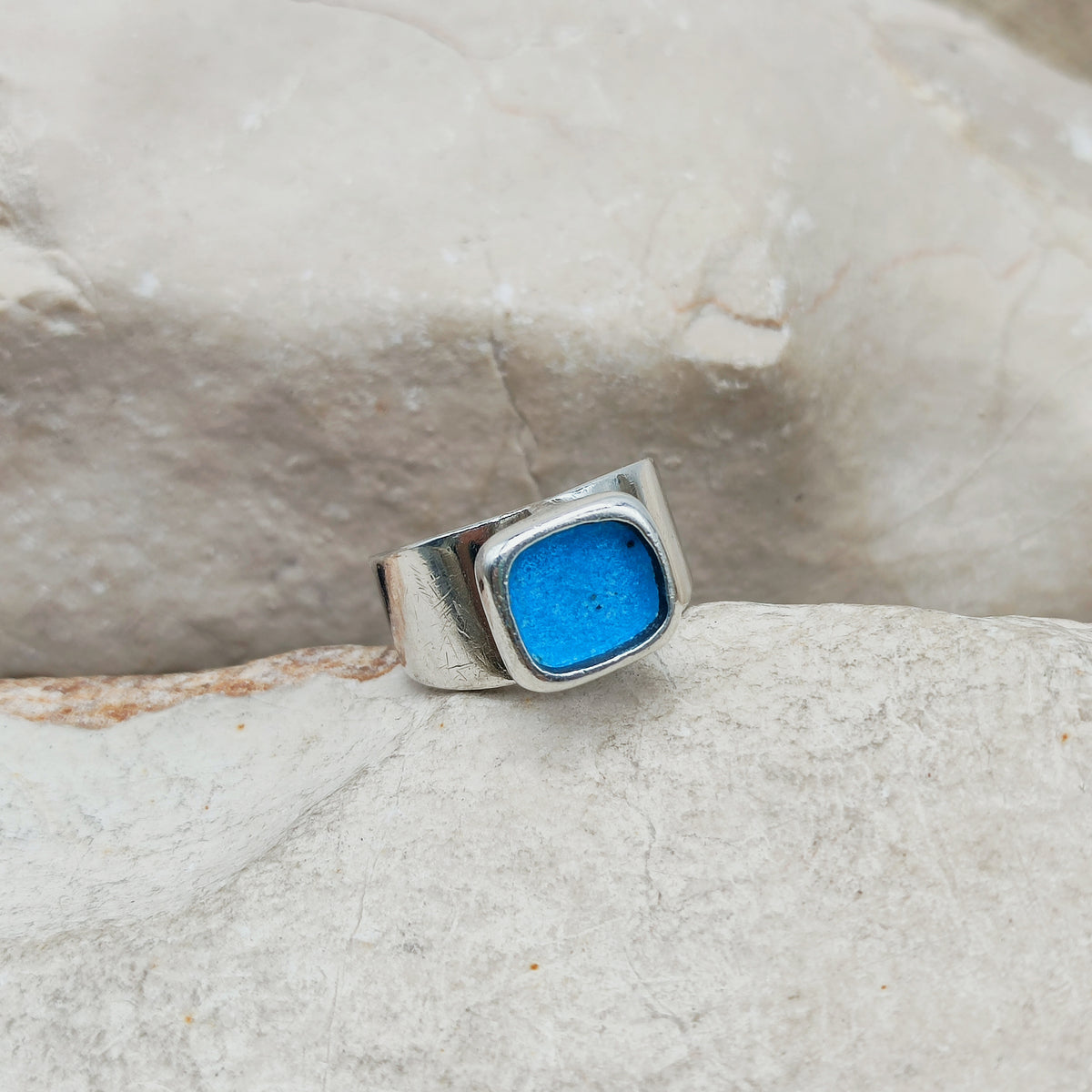 Vintage Mies De Wilde Sterling Silver & Blue Enamel Open Ring
