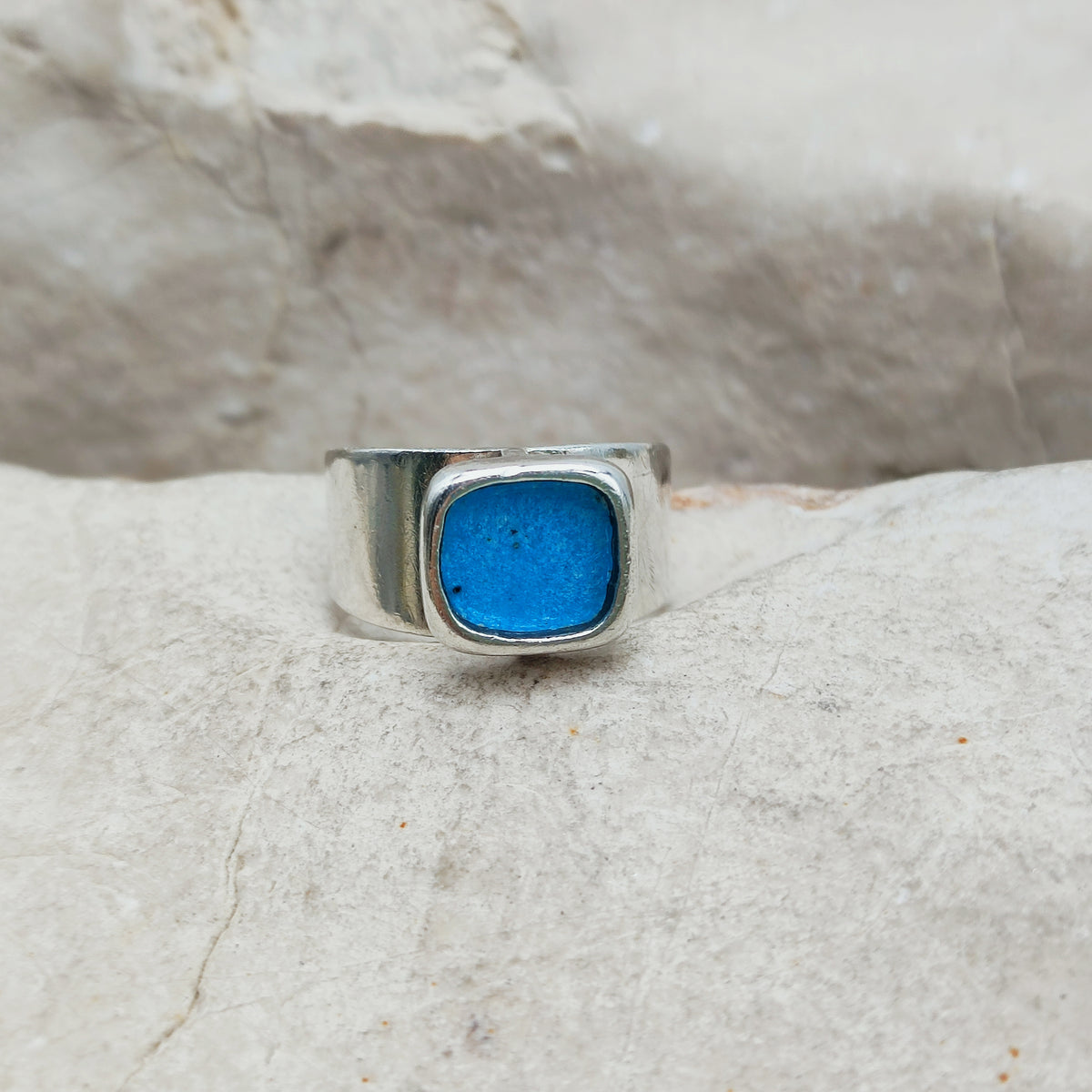 Vintage Mies De Wilde Sterling Silver & Blue Enamel Open Ring
