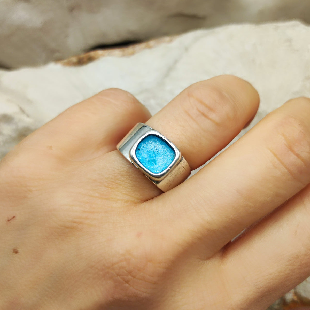 Vintage Mies De Wilde Sterling Silver & Blue Enamel Open Ring