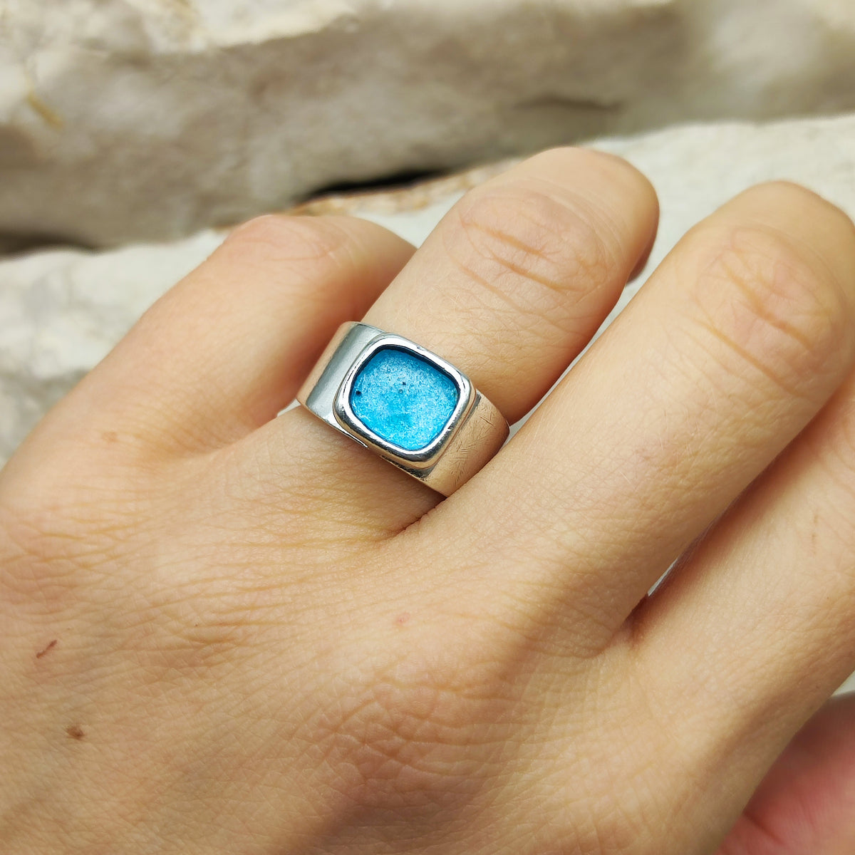 Vintage Mies De Wilde Sterling Silver & Blue Enamel Open Ring