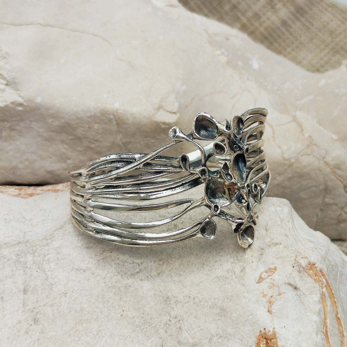 Vintage Hannu Ikonen Reindeer Moss Sterling Silver Cuff Bracelet
