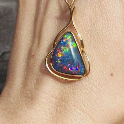 Vintage 9ct Gold Opal Pendant – ca 1970s