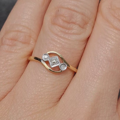 Antique Edwardian Three Stone Diamond Crossover Ring in 18k Gold and Platinum