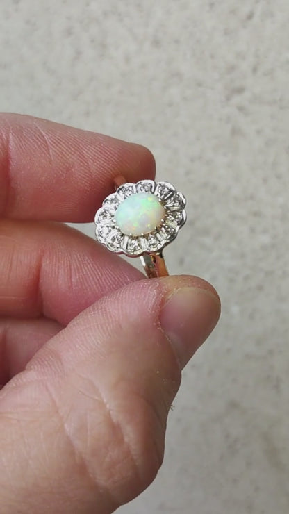 Vintage Ring with Opal and Diamond in 18 Carat gold