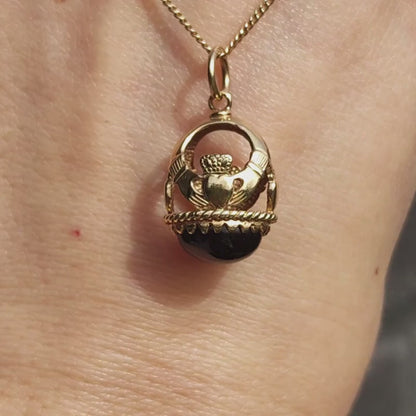 Vintage Claddagh Pendant 9ct Gold