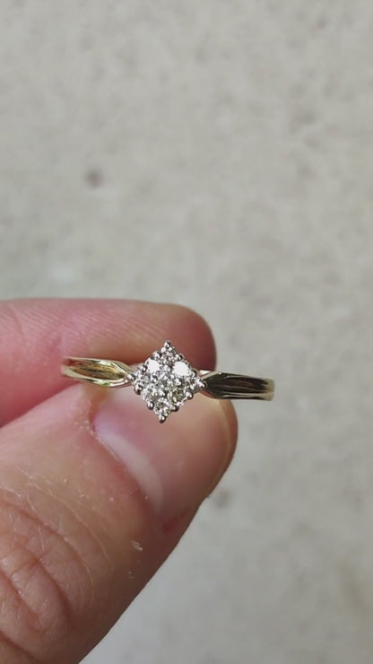 9 Carat gold vintage ring with Diamond Square Cluster